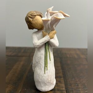 Willow Tree® Beautiful Wishes Figurine (2010)